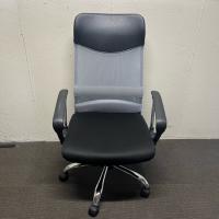 【中古】オフィスチェア　メッシュチェア　ハイバック　肘付き　メッシュ生地　アッシュグレー