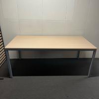 【中古】会議テーブル　オフィスコム　W1800*D900*H720　ナチュラル