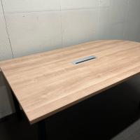 【中古】U型会議テーブル　オフィスコム　配線BOX付　W1600*D900*H720　ナチュラル