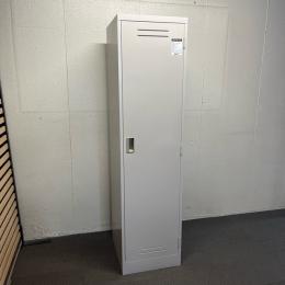 【中古】クリーンロッカー　コクヨ　掃除用具入れ　ナチュラルグレー