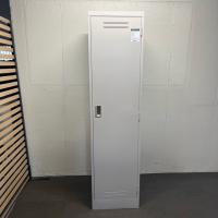 【中古】クリーンロッカー　コクヨ　掃除用具入れ　ナチュラルグレー