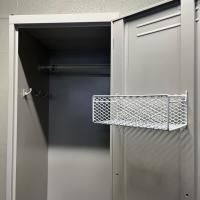 【中古】クリーンロッカー　コクヨ　掃除用具入れ　ナチュラルグレー