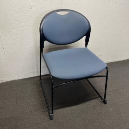 【中古】スタッキングチェア　イトーキ　クリケット　グレー/ブラック