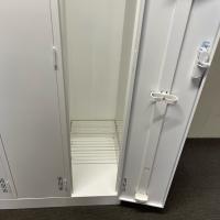 【中古】3人用ロッカー　ライオン　更衣用ロッカー　ホワイト