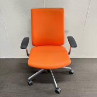 【中古】オフィスチェア　コクヨ　ウィザードチェア　肘付き　オレンジ