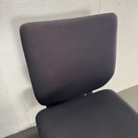 【中古】オフィスチェア　オカムラ　アドフィットチェア　布張り　ブラック