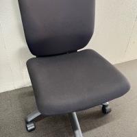 【中古】オフィスチェア　オカムラ　アドフィットチェア　布張り　ブラック