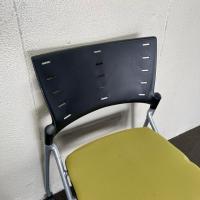 【中古】マノスチェア　イトーキ　座面クッション　モスグリーン/ブラックシェル