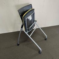 【中古】マノスチェア　イトーキ　座面クッション　モスグリーン/ブラックシェル