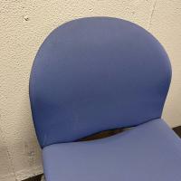 【中古】スタッキングチェア　コクヨ　イクスチェア　布張り　ブルー