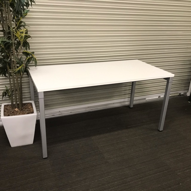 【中古】ミーティングテーブル(ワークテーブル)　コクヨ　デルフィシリーズ　W1400　ホワイト