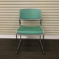 【中古】スタッキングチェア　コクヨ　CK-890　会議用椅子　ビニールレザー張り　グリーン