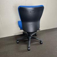 【中古】オフィスチェア　オカムラ　カロッツァチェア　ローバック　布張り　ブルー
