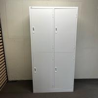 【中古】4人用ロッカー　生興　AKL-W4WS　更衣用ロッカー　ホワイト