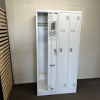 【中古】4人用ロッカー　豊国工業　TLKシリーズ　更衣用ロッカー　ホワイト