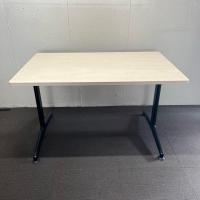【中古】ミーティングテーブル　コクヨ　T字脚　W1200*D750*H720　ナチュラル/ブラック