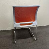 【中古】スタッキングチェア　コクヨ　カラベルチェア　ホワイト/タンジェリン