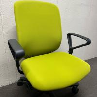 【中古】オフィスチェア　内田洋行　　肘付き　ライトグリーン