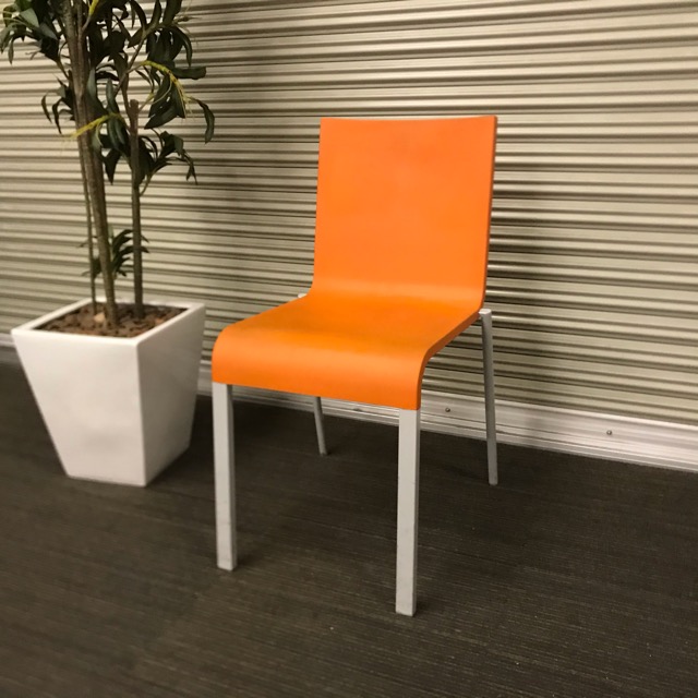 中古】スタッキングチェア ヴィトラ Vitra .03 ゼロスリー オレンジ 